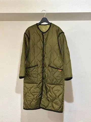 UNIVERSAL OVERALL 퀼팅 자켓 올리브