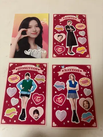 TWICE 훼미리마트 사진 미나 지효 나연 정연 흠집 있음