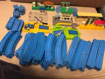 프라레일 선로 역 건물 건널목 묶음 판매 세트 프라키즈 1개 포함!