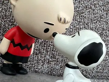 찰리 브라운 스누피 피규어