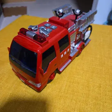 새상품급! 토이코(Toyco) 사운드&프릭션 사운드 펌프 소방차