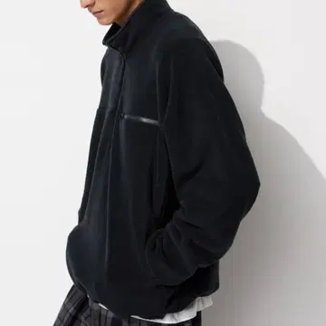 [ 미사용 ] UNIQLO 플리스 오버 사이즈 하프 지퍼 풀오버 블랙 M