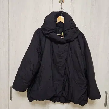 mizuiroind 블랙 다운 자켓