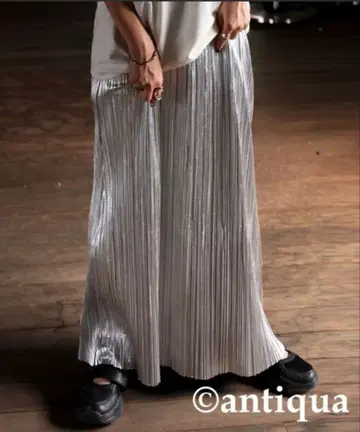 안티카 실버 플리츠 롱 스커트 긴 길이