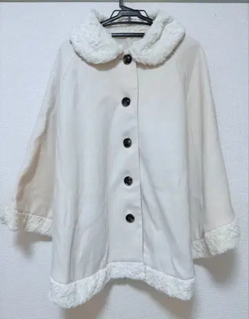 화이트 판초 케이프 코트