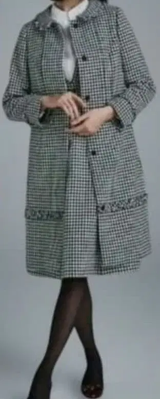 새상품 TOCCA TWIGGY 코트 블랙 계열 사이즈 6