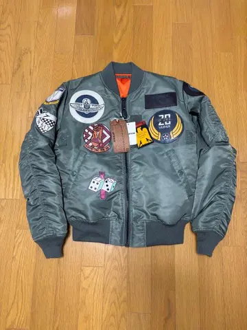 AVIREX MA-1 플라이트 자켓 그레이