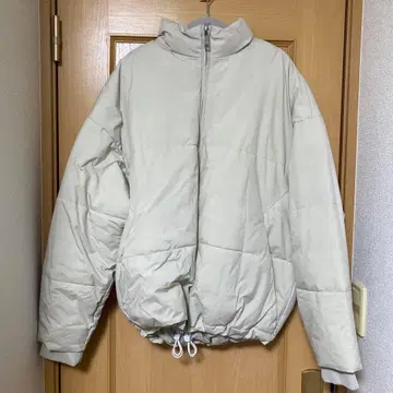 ZARA 아이보리 다운 자켓 L-XL