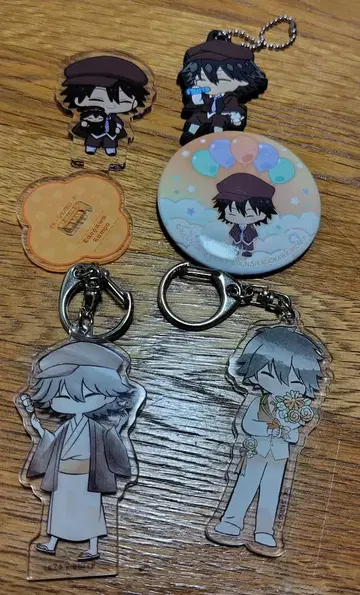 문호 스트레이독스 에도가와 란포 아크릴 키링 캔 배지 아크릴 스탠드