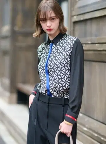 DRESSTERIOR 오버랩 서클 셔츠