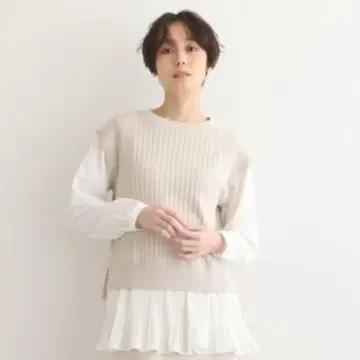 INDIVI 인디비 워셔블 니트 베스트 & 플리츠 블라우스 레이어드