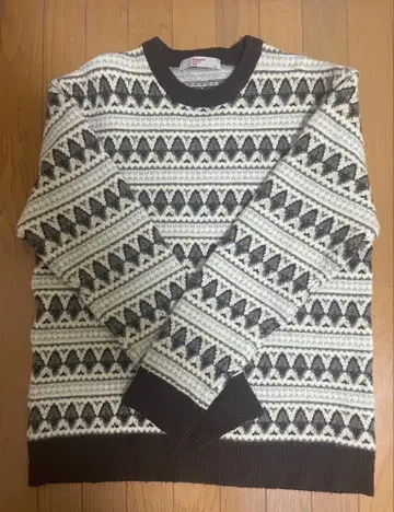 니트 스웨터 아이보리 브라운