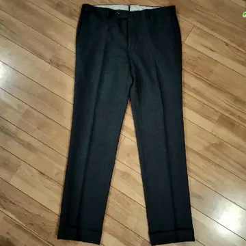 48/UNITED ARROWS 다크 그레이 슬랙스 유나이티드 애로우즈