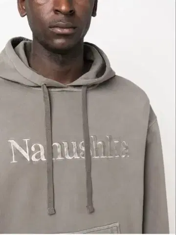 타키자와 마키코 님 애용 Nanushka [ 나누슈카 로고 후드티 ]