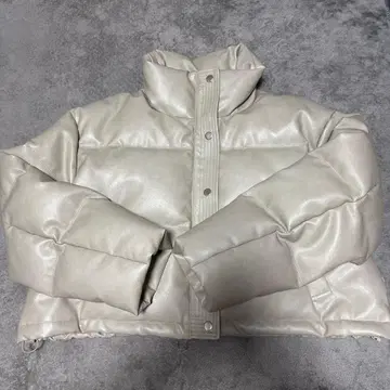 EMODA 아이보리 다운 자켓 F 사이즈