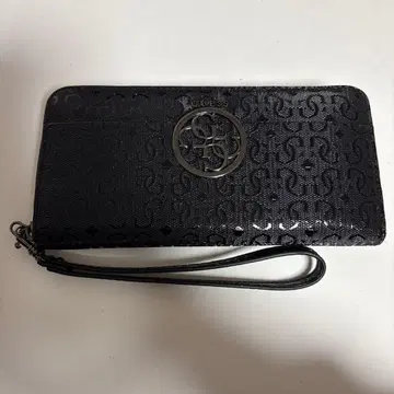 GUESS 의 장지갑