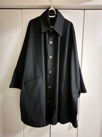 NO ID. 돌먼 슬리브 코트