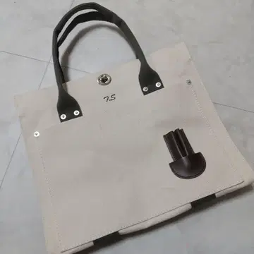 새상품급 하자품 이누시루시 가방 제작 토트백