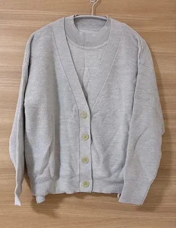 미사용 새상품 ROPE 가디건 하이넥 앙상블