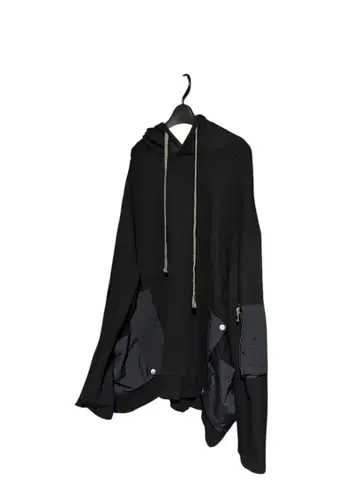 ARTEFACT 블랙 후드 부착 후드티