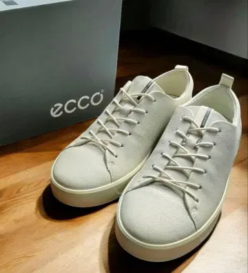[ 새상품급 ] ecco 에코 천연 가죽 스니커즈 39