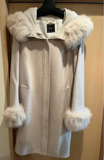 Swingle 후드 부착 지퍼 울 코트