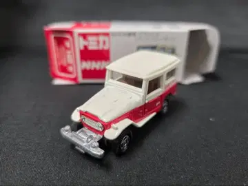 토미카 NHK 중계차 클래식 (랜드크루저)