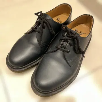 닥터마틴 1461 3홀 (쓰리홀)