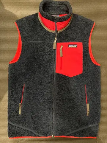patagonia 클래식 레트로X 플리스 베스트 네이비 레드 M