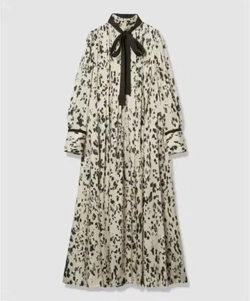 알아바일 OFFICINA 플리츠 플레어 원피스