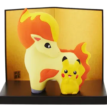 포켓몬 센터 한정판 피카츄와 포니타 도자기 장식