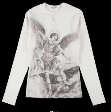 VALLAD 화이트 써멀 io kohjiya 착용