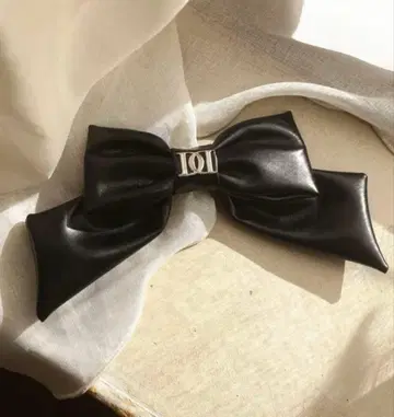 Darich DD 로고 가죽 리본 머리핀 리본 머리핀