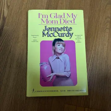 I'm Glad My Mom Died - Jennette McCurdy