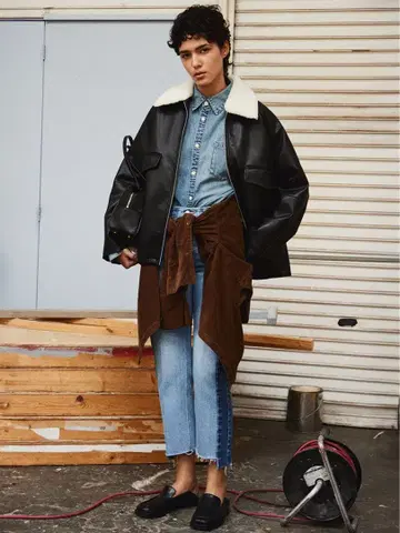 Mila Owen 배색 발수 밑단 단차 테이퍼드 데님 팬츠