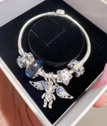 판도라 은색 엔젤 참 팔찌