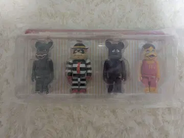 BE@RBRICK 고질라 vs 맥도날드