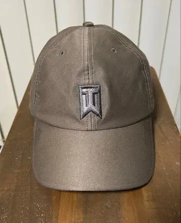 타이거 우즈 브라운 자수 로고 캡 Tiger Woods 골프