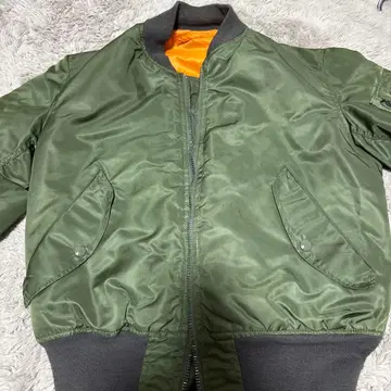 MA-1 플라이트 자켓 올리브 그린