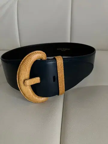 네이비 가죽 벨트 골드 버클