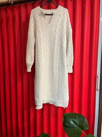 아이보리 케이블 니트 롱 원피스