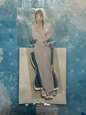 사카구치 리노 아크릴 스탠드 IS:SUE IS COMING