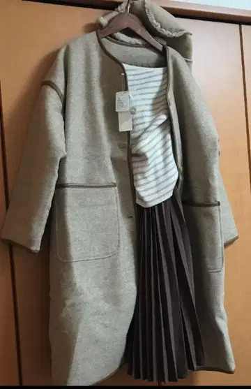 미사용 택 포함 레트로걸 코트 리브 니트 스커트 보아햇 4점