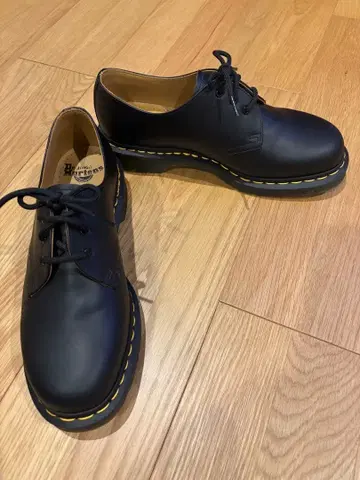 닥터마틴 1461 3홀 UK8 (27cm) BEAMS 구매