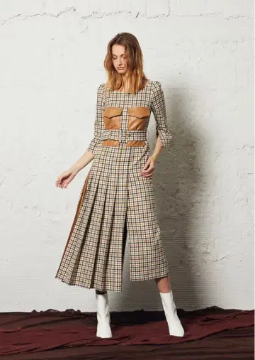 AULA AILA 롱 원피스 인조 가죽 체크 플리츠