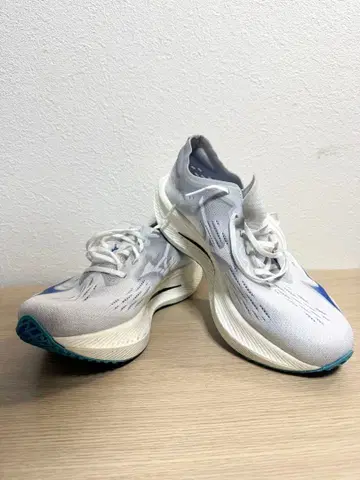 미즈노 웨이브 리벨리온 프로 내추럴 26.5cm