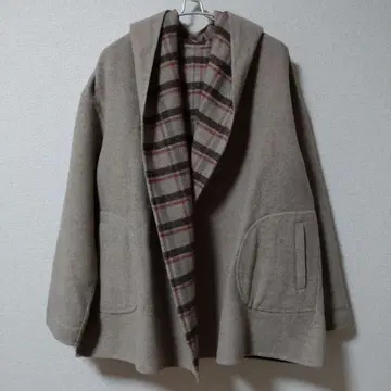 베이지 체크 무늬 리버서블 코트