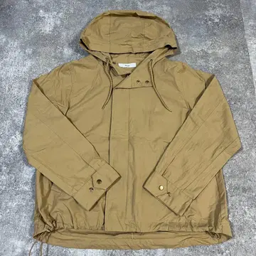 시착만 한 상품 Discoat 베이지 후드 부착 마운틴 후드티 L 사이즈