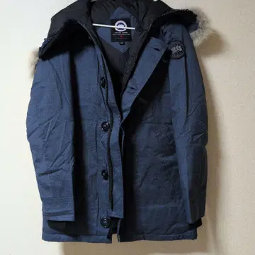 CANADA GOOSE 네이비 다운 자켓