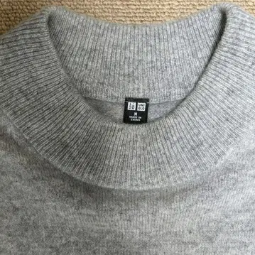 UNIQLO 유니클로 캐시미어 100% 모크넥 스웨터